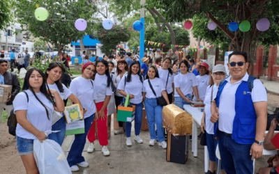 Celebrando el dia del niño peruano